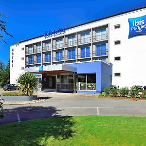 Hotel Ibis Budget Pau Lescar Exterior photo