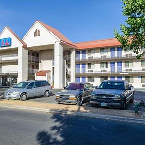 Motel 6-Fresno, Ca - Yosemite Hwy Exterior photo