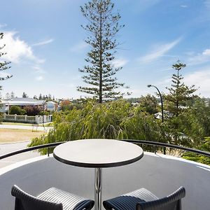 Cottesloe Beach Deluxe Apartment - Executive Escapes Perth Exterior photo