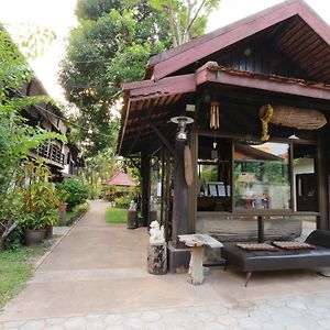 Villa Lao Wientian Exterior photo