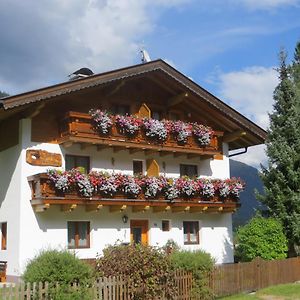 Hotel Haus Waltraud Sankt Jakob in Defereggen Exterior photo