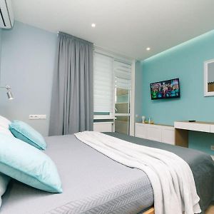 Happy Apartment, Warmth, Comfort, Turquoise Kijów Exterior photo