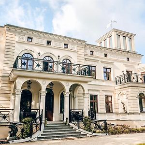 Hotel Pałac Wierzbiczany Gniewkowo Exterior photo