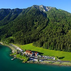 Seehotel St Hubertus Pertisau Exterior photo