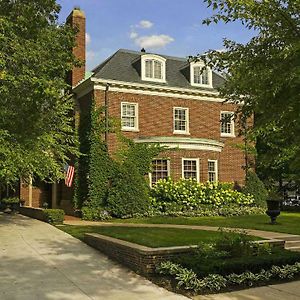 Minnestay-Luxury Historic Mansion Minneapolis Exterior photo