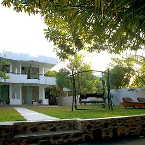 Villa Layanga - Riverside Guestrooms Aluthgama Exterior photo
