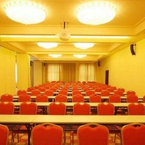 Jinqiao Apartment Hotel Pekin Facilities photo