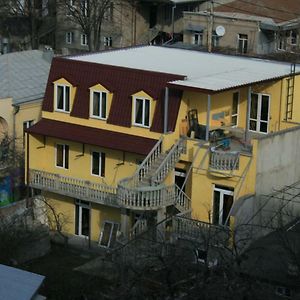 Why Me Eco-Friendly Rooms Tbilisi Exterior photo