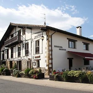 Pensjonat Casa Rural Barazar San Sebastián Exterior photo