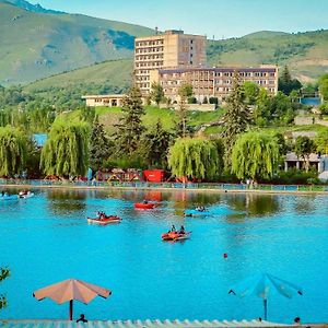 Kirovakan Hotel Wanadzor Exterior photo