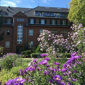 Hotel Gaeste- Und Tagungshaus Am Glockengarten Berlin Exterior photo