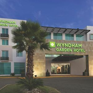 Hotel Wyndham Garden Silao Bajio Aeropuerto Exterior photo