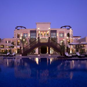 Shangri-La Hotel Apartments Qaryat Al Beri Abu Zabi Exterior photo