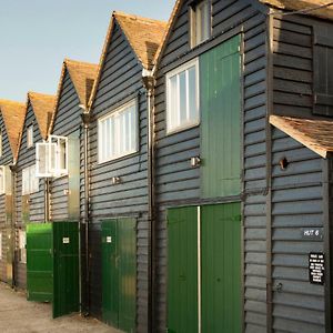 Aparthotel Whitstable Fisherman'S Huts Exterior photo