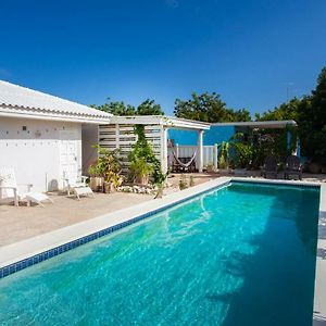 Apartament Tropical Breeze Curacao 'Blenchi' Willemstad Exterior photo