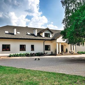 Bed and Breakfast Dwór Klembów Klembow Koscielny Exterior photo