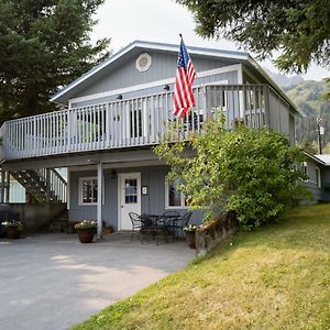 Willa Bears Den Alaska Lodging Seward Exterior photo