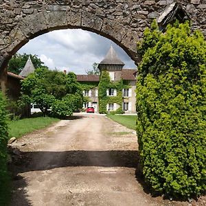 Bed and Breakfast Pierre Deluen Domaine De La Grange De Quaire Chassenon Exterior photo