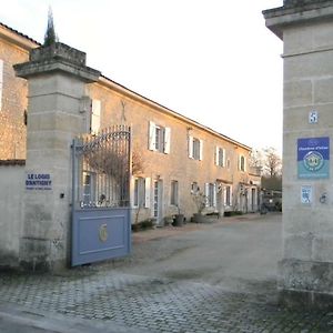 Bed and Breakfast Le Logis D'Antigny Val-du-Mignon Exterior photo