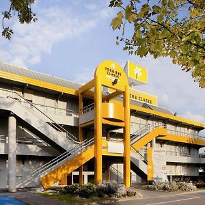 Hotel Premiere Classe Lyon Est Aeroport Saint Exupery Exterior photo