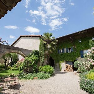 Bed and Breakfast Le Clos Du Perret Chaussan Exterior photo