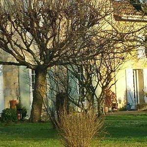 Willa Gite Entre Bordeaux Et Saint-Emilion Génissac Exterior photo