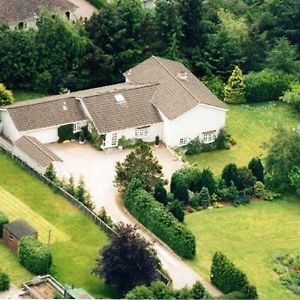 Hotel Robinhill Garden Forres Exterior photo