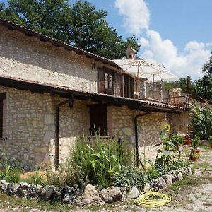 Hotel La Locanda Del Frullo Poggio Moiano Exterior photo