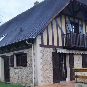 Apartament Maison Au Calme A La Campagne Saint-Pierre-de-Bailleul Exterior photo