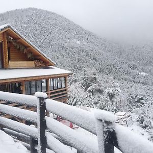 Bed and Breakfast Un Balcon En Montagne Saint-Dalmas Exterior photo