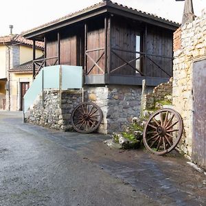 Pensjonat Casa Delfina Pravia Exterior photo