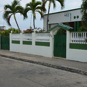 Hotel Casa Ileana Y Ray Santa Marta Exterior photo