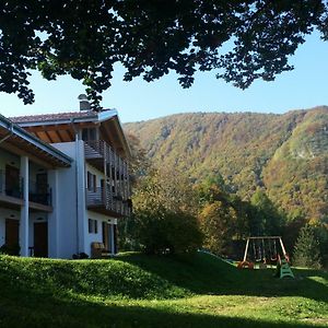 Hotel Garni Fobbie Brentonico Exterior photo