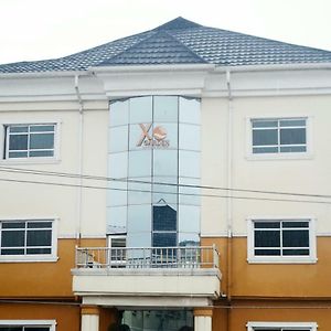 X Garden Hotel & Suites Lagos Exterior photo