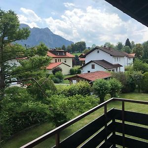 Ludwigslust - Ferienappartement Mit Bergblick Schwangau Exterior photo