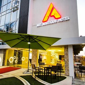 The Art Boutique Hotel Hajdarabad Exterior photo