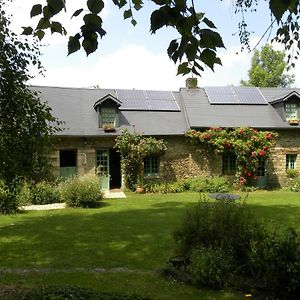 Bed and Breakfast Le Lavoir De Julia Bourgvallees Exterior photo