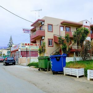 Luellen Apartments Mália Exterior photo