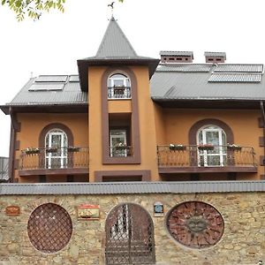 Hotel Sadyba Smotrytska Perlyna Kamieniec Podolski Room photo