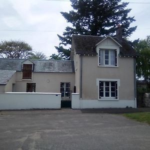 Willa Chateaux De La Loire Zoo De Beauval Pontlevoy Exterior photo