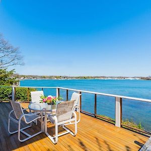 Willa Private Sandy Beach Amazing Waterfront & Hot Tub Branford Exterior photo