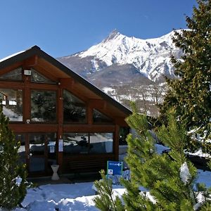 Hotel Vvf Les Ecrins Champsaur Saint-Bonnet-en-Champsaur Exterior photo