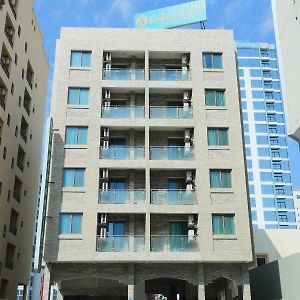 Apartament Oyo 108 Green Oasis Manama Exterior photo