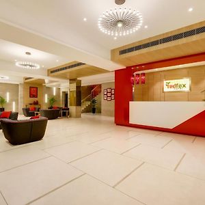 Red Fox By Lemon Tree Hotels, Vijayawāda Exterior photo