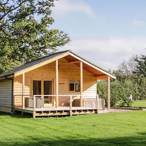 Moorhen Lodge Oswestry Exterior photo