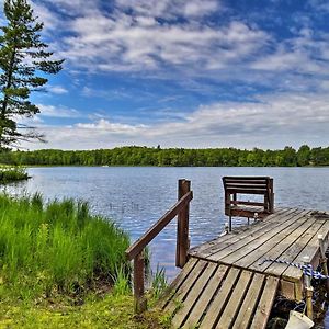 Willa Burns Lake Cabin With Dock, Fire Pit, Rowboat And More Little Round Lake Exterior photo