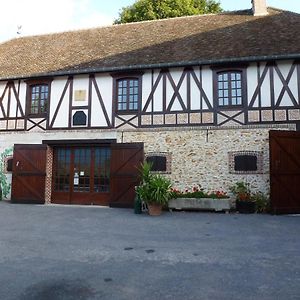 Bed and Breakfast Le Domaine Du Cellier Sézanne Exterior photo