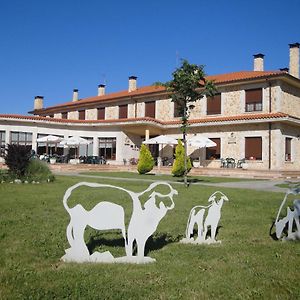 Hotel El Prado De Las Merinas Caleruega Exterior photo