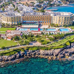 Merit Park Hotel Casino & Spa Kirenia Exterior photo
