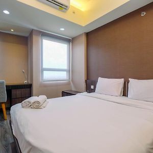 Fully Furnished And Comfortable 1Br Apartment Mustika Golf Residence By Travelio Bekasi Exterior photo